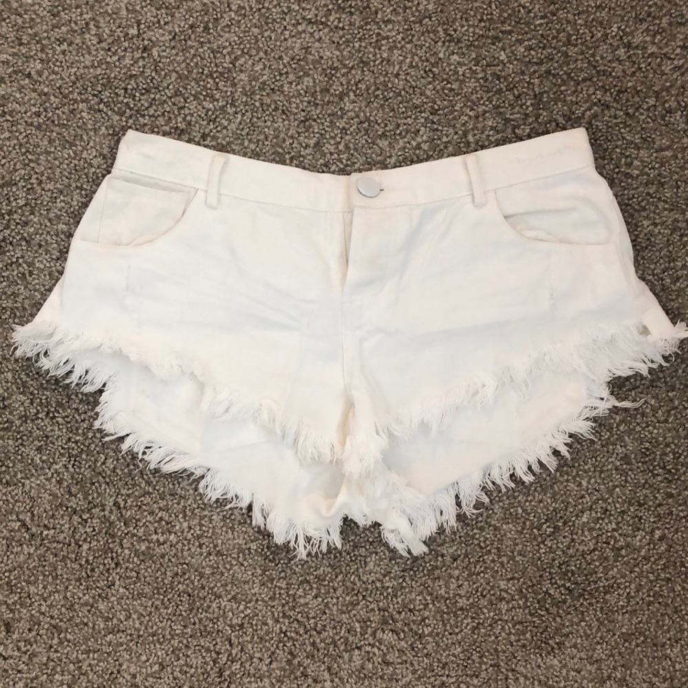 Cheeky white denim shorts